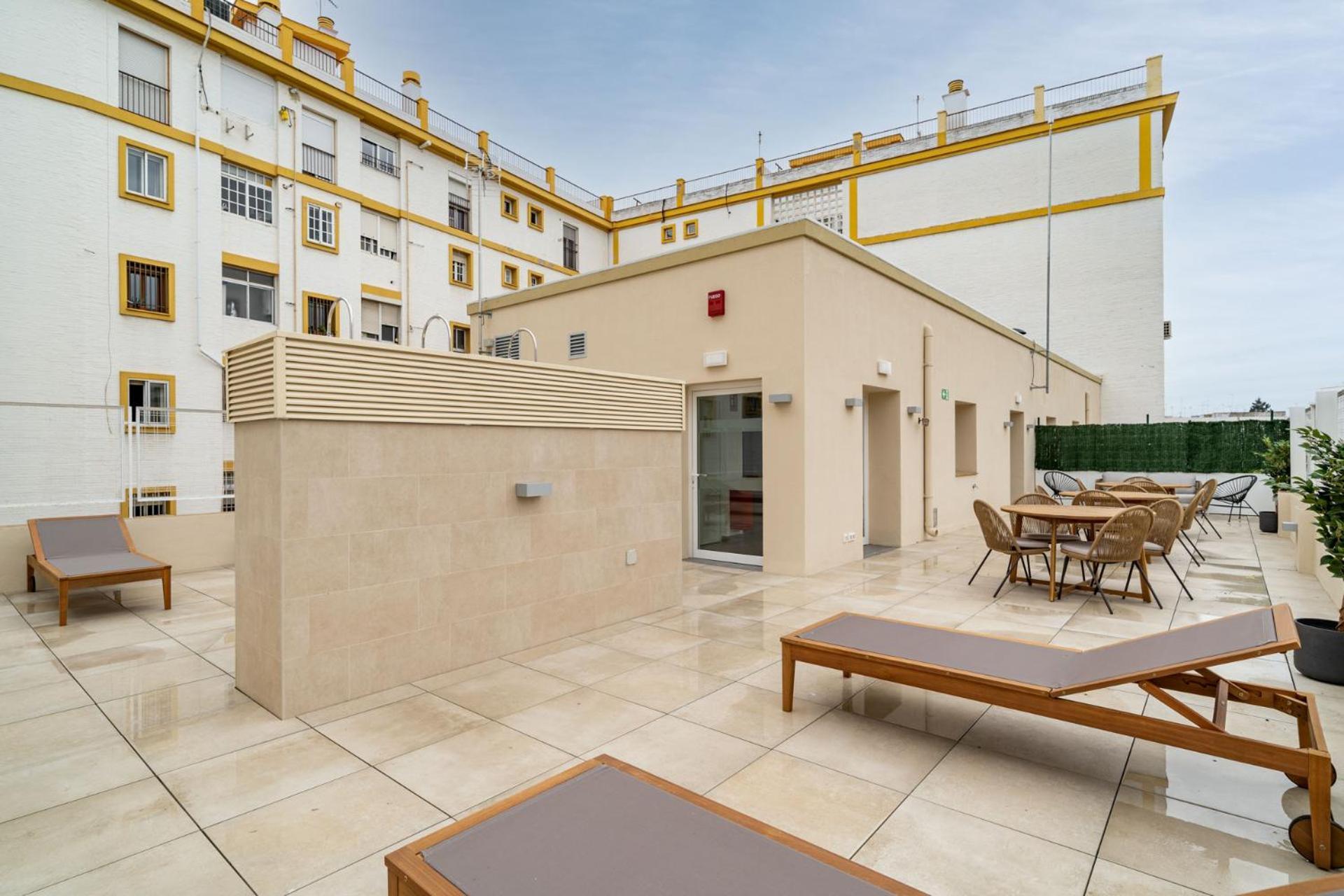 Limehome Sevilla Ronda De Capuchinos Eksteriør bilde