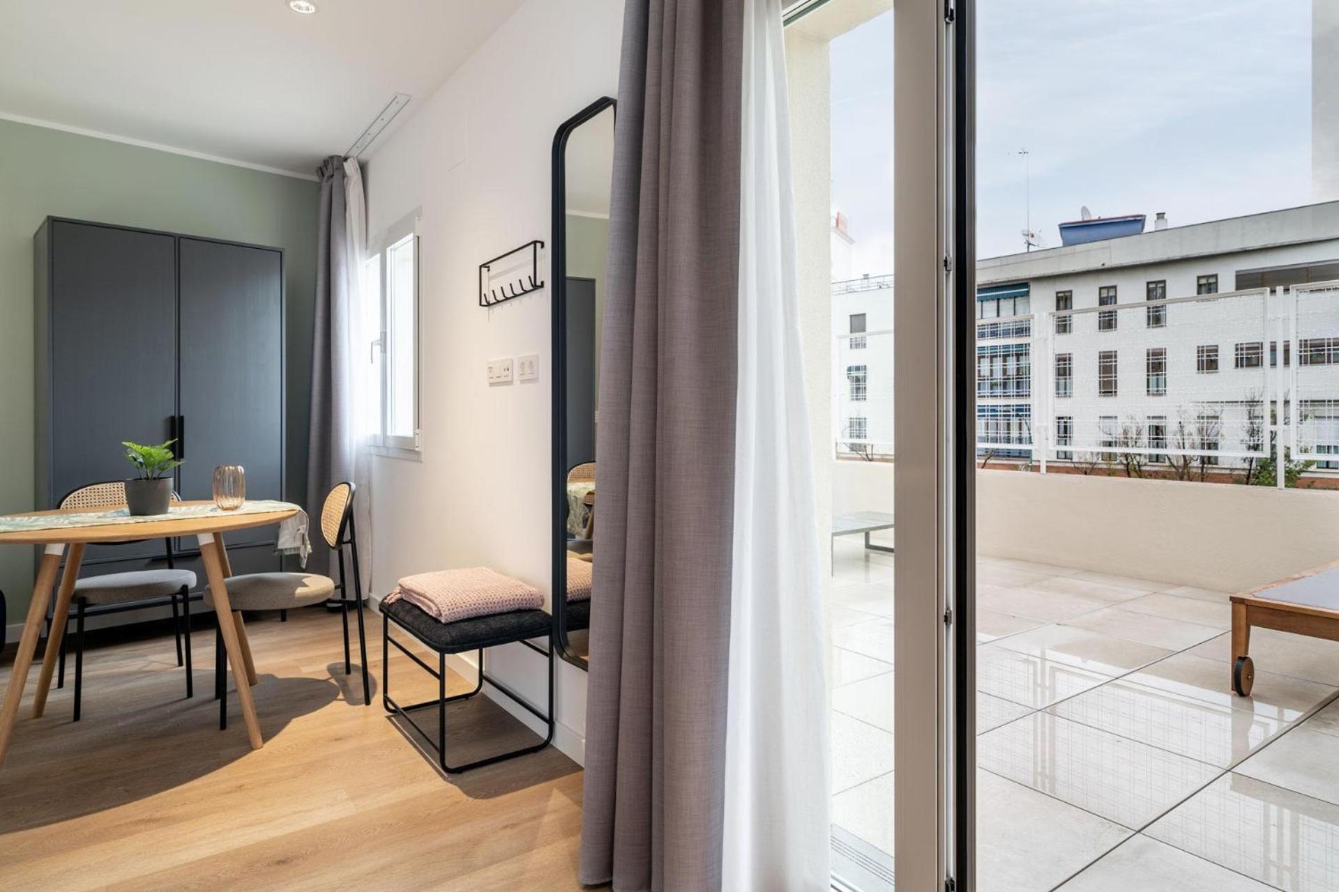 Limehome Sevilla Ronda De Capuchinos Eksteriør bilde